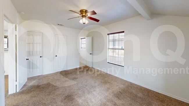Building Photo - 1539 Yucca Dr