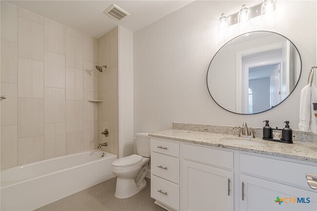 Building Photo - 1435 Dancing Oak Ln