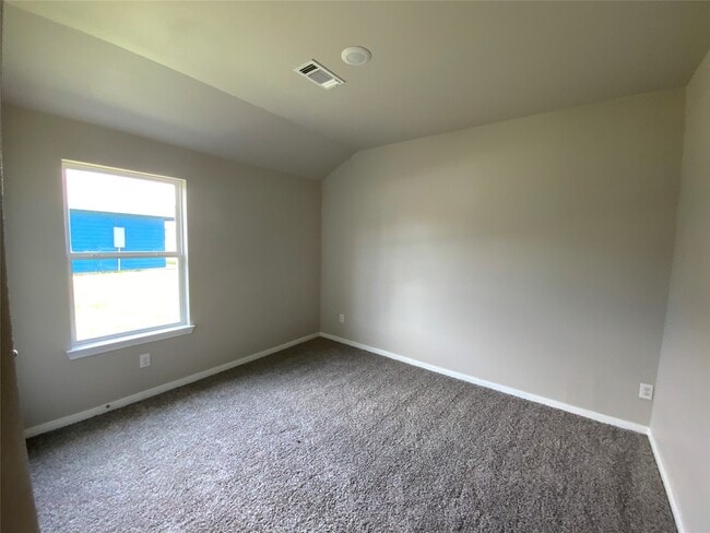 Building Photo - 619 W Bayshore Dr