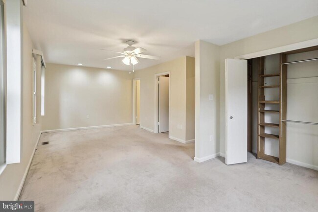 Building Photo - 7561 Heatherton Ln