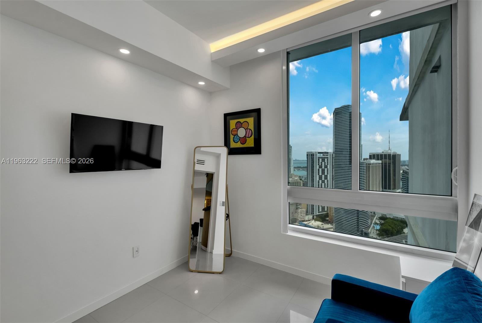 Building Photo - 350 S Miami Ave