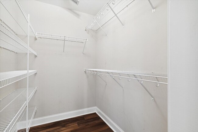 Building Photo - 19 Benjamin Ln