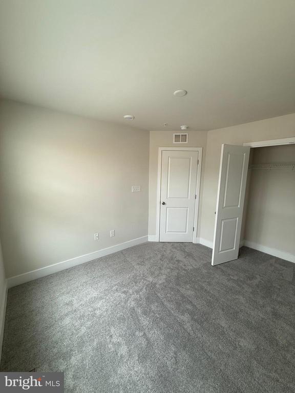 Building Photo - 2275 Marcy Dr