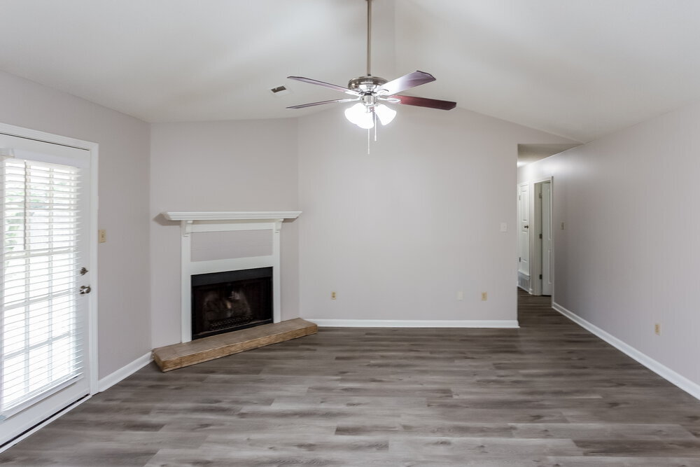 Building Photo - 7327 Mallard Creek Dr
