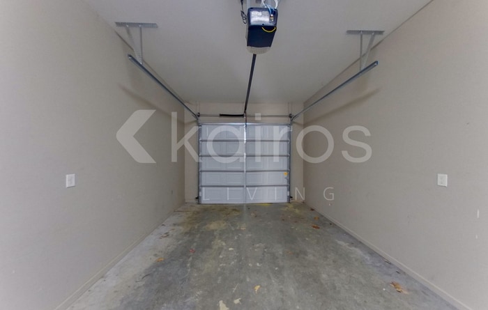 Building Photo - 2013 Wilson Rd