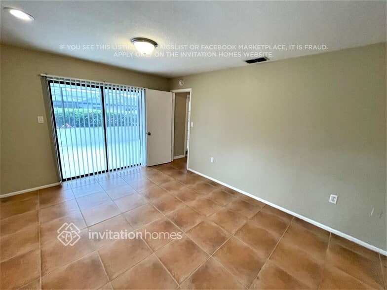 Building Photo - 7328 Bent Oak Dr