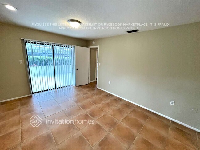 Building Photo - 7328 Bent Oak Dr