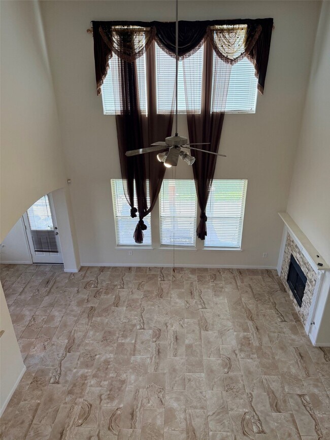 Building Photo - 14035 Mohave Way Dr