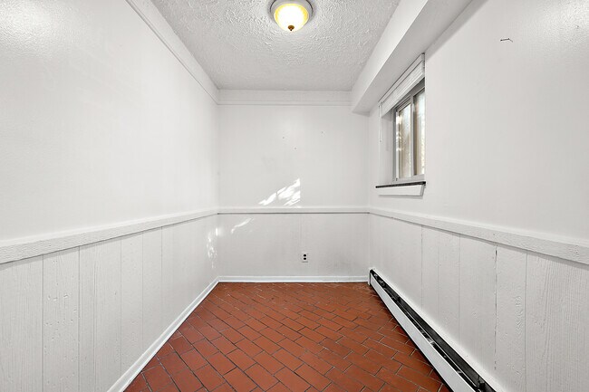 Building Photo - 26324 Harper Ave