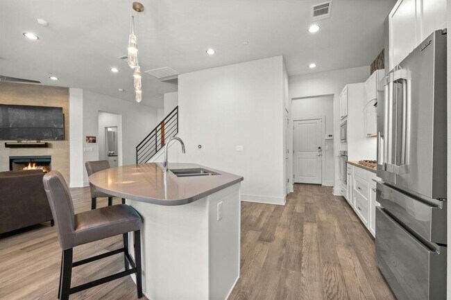 Building Photo - 8110 Ranch to Market Rd 2222