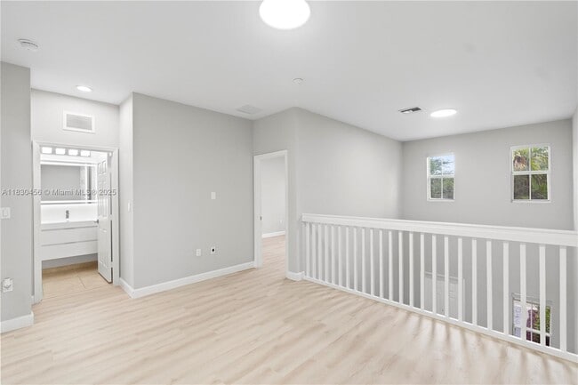 Building Photo - 10761 NW 75th St