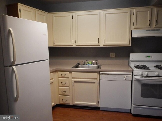 Building Photo - 14618 Bauer Dr