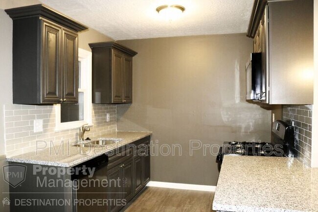 Building Photo - 1103 N Atherton Rd