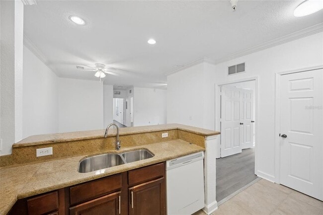Building Photo - 8020 Tuscany Way