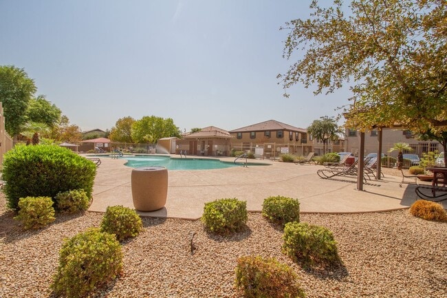 Building Photo - Welcome to Daravante, where this 2-bedroom...