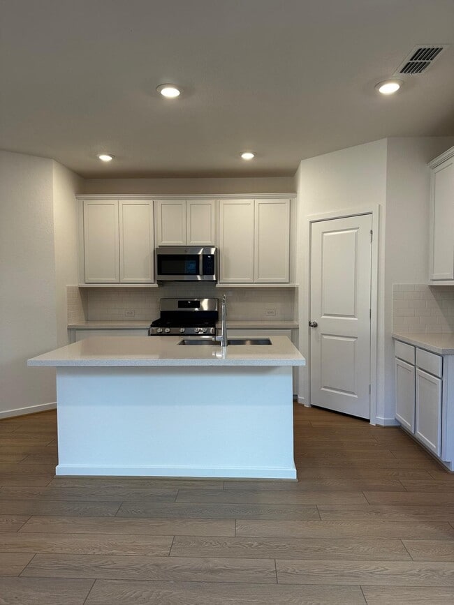 Building Photo - 22115 Ingham Blf Ln