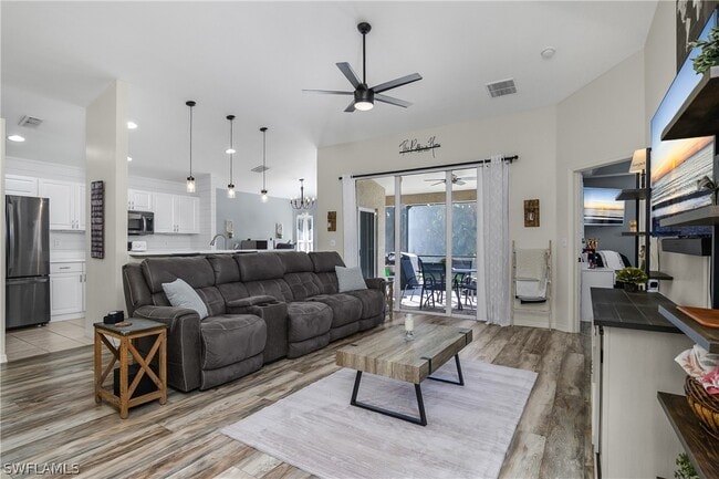 Building Photo - 21572 Brixham Run Loop