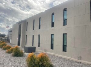 Building Photo - 4130 N 12th St