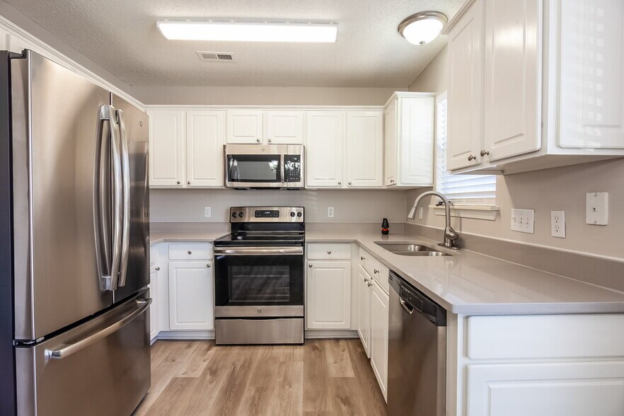 Building Photo - 8604 Mineral Ridge Way