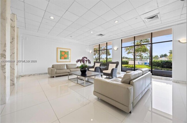 Building Photo - 5700 Collins Ave