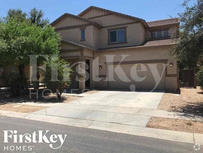 Building Photo - 3813 E Parkview Dr