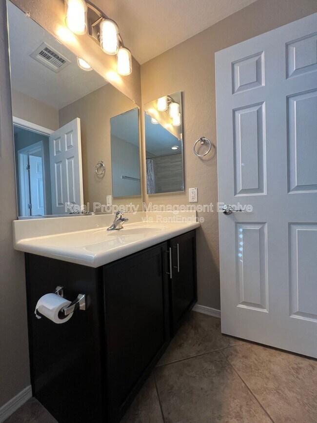 Building Photo - 21160 N 36th Pl