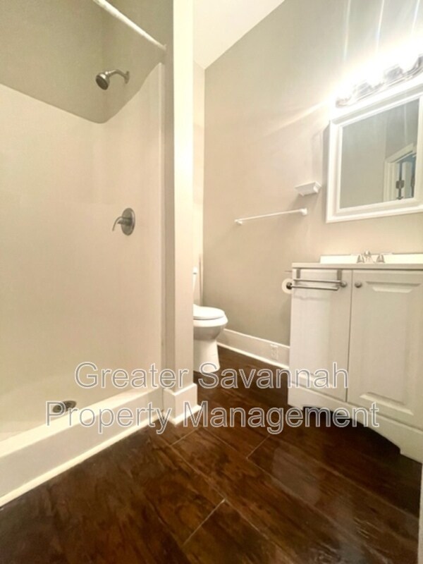 Building Photo - 721 E 36th St