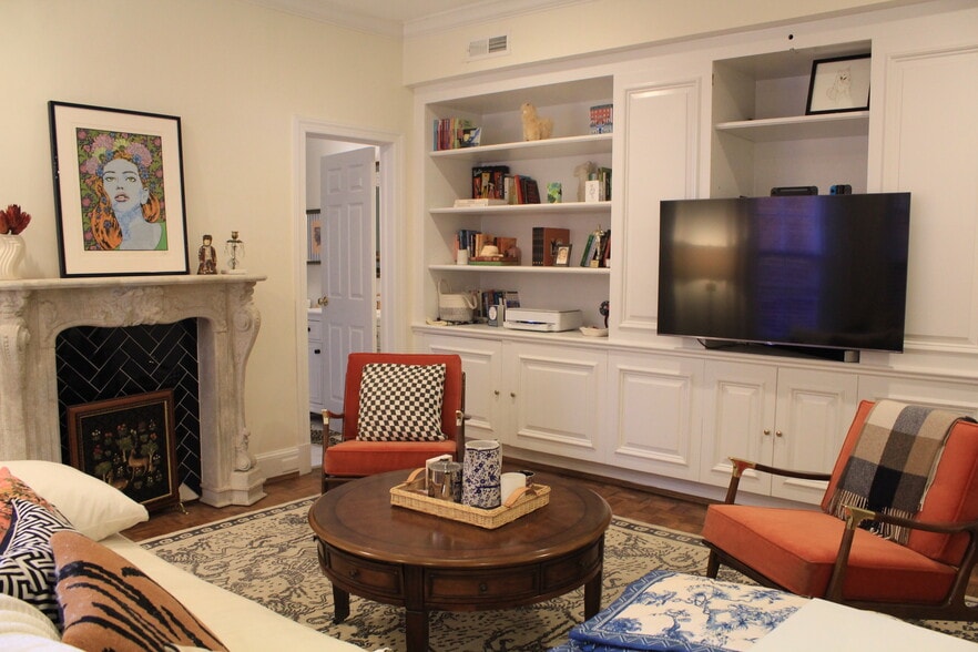 Building Photo - 1728 New Hampshire Ave NW