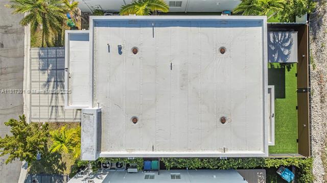 Building Photo - 10373 NW 68th Ter