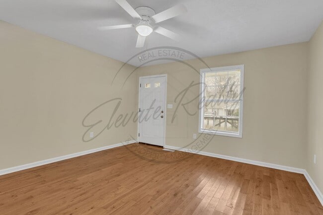 Building Photo - Two Bedroom Ranch in Columbia - 1/2 Off First Months Rent!