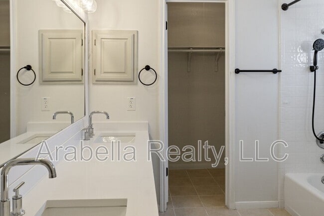 Building Photo - 8554 Timber Lodge