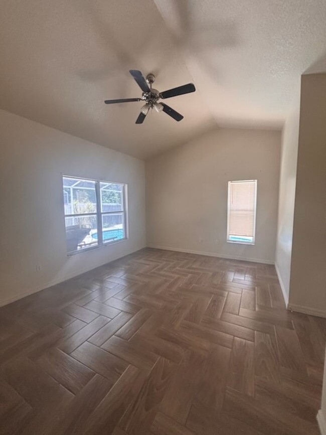 Building Photo - Kissimmee Rental