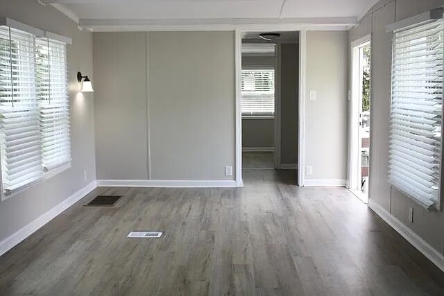 Building Photo - 413 W Limestone Rd