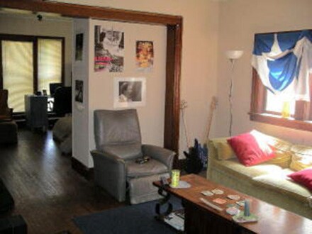 Primary Photo - 211 W Illinois St