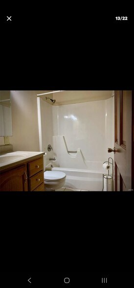 First floor bathroom - 33 Kennedy Ave