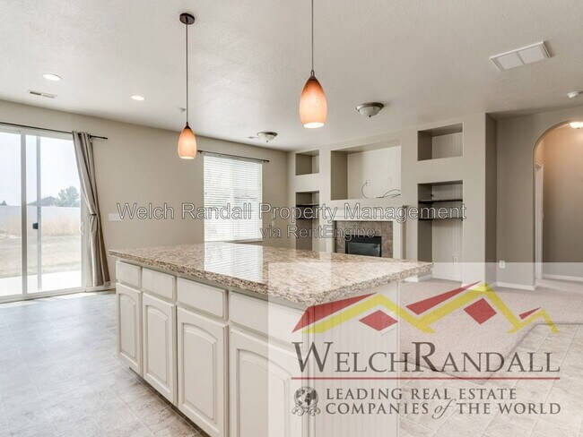 Building Photo - 897 Oxford Dr