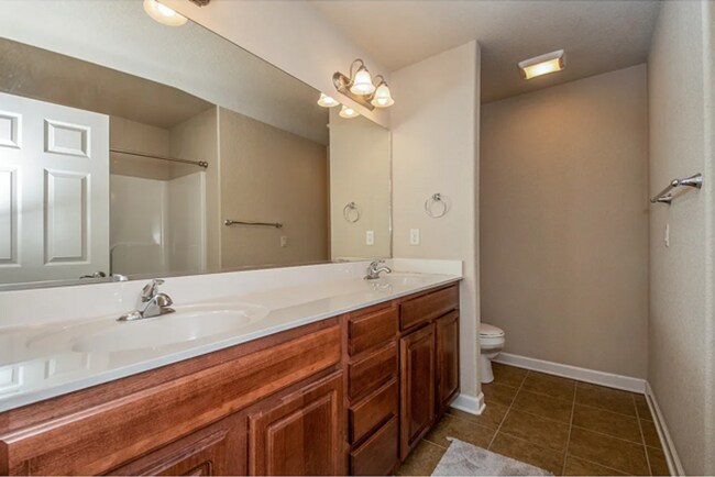 Building Photo - Welcome to your next home!