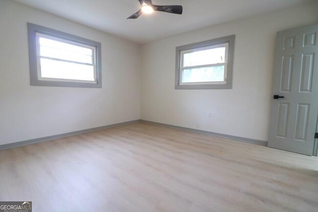 Building Photo - 4396 Greenleaf Cir SW