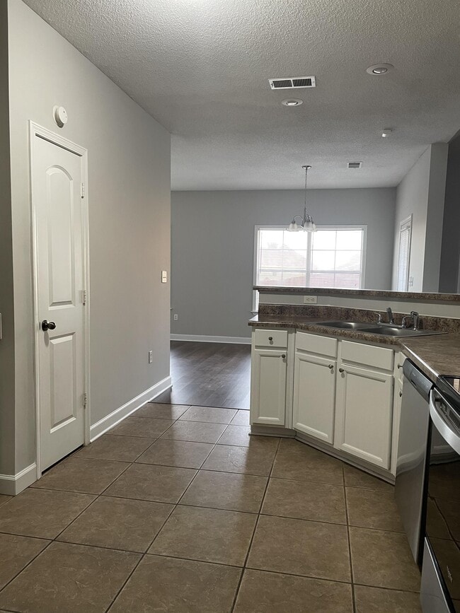 Building Photo - 10230 Adikson Dr