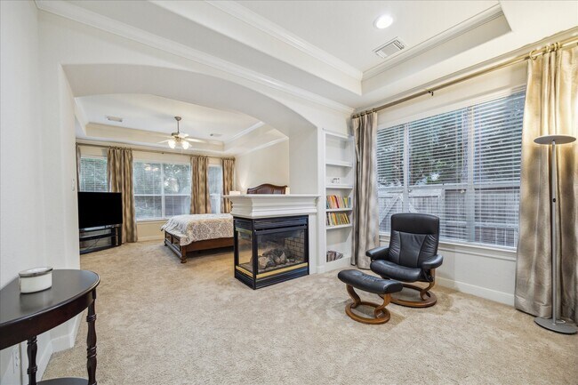 Building Photo - 18063 Crescent Royale Way