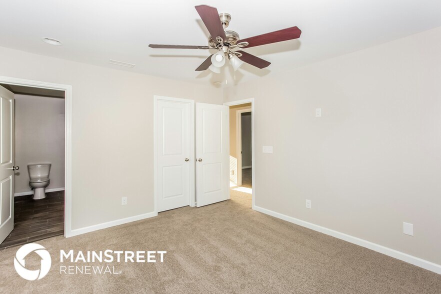 Building Photo - 1345 Haestad Ct