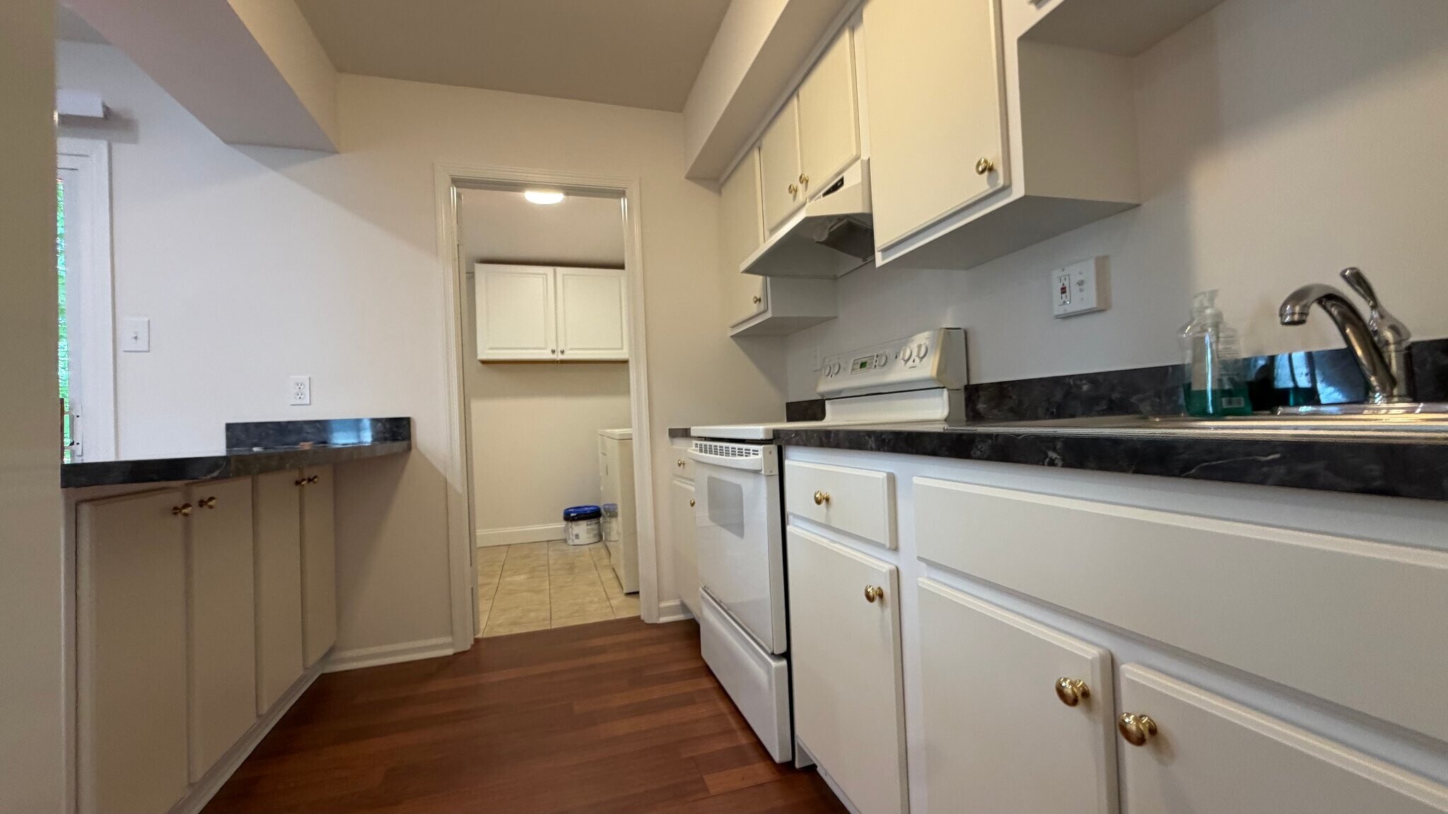 Building Photo - 4124 Salford Ct