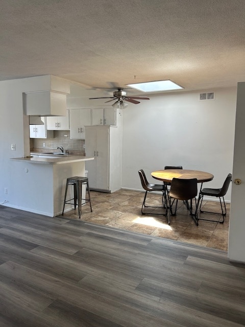 Building Photo - 7553 Norton Ave