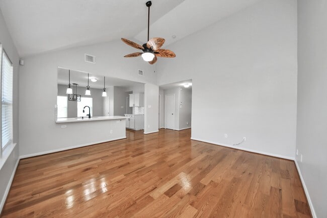 Building Photo - 20710 Mossy Hill Ln