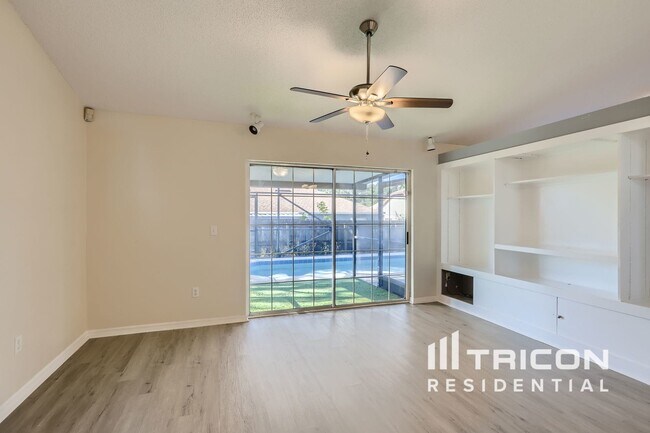 Building Photo - 1049 Providence Ln