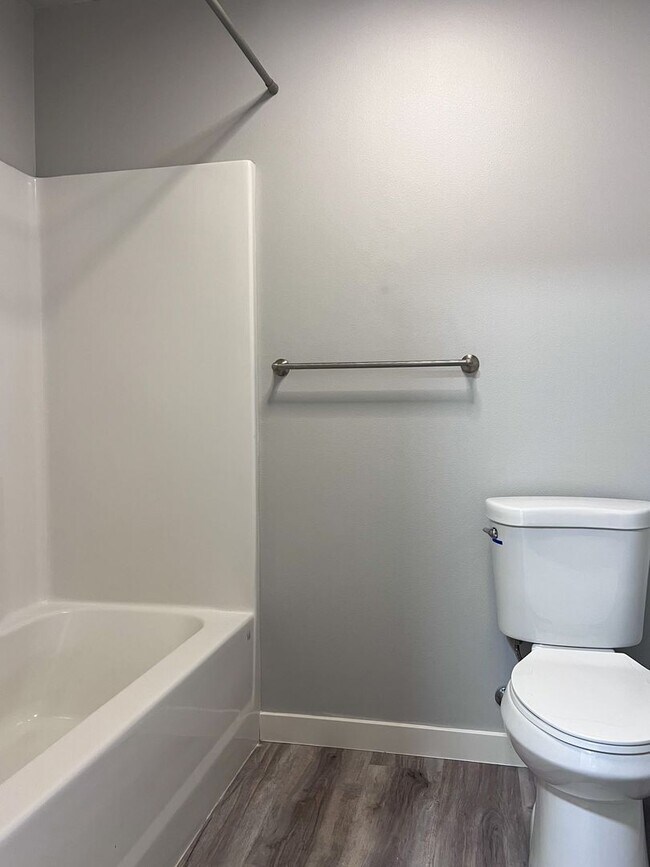 Building Photo - OWN962