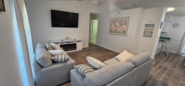 Building Photo - 9331 Stubenville Ave