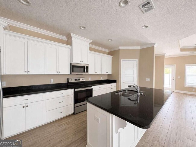 Building Photo - 152 The Villas Wy