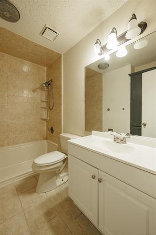 Building Photo - 3874 Georgetown Dr