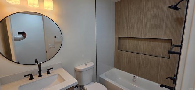 Building Photo - 1165 Latigo Cove